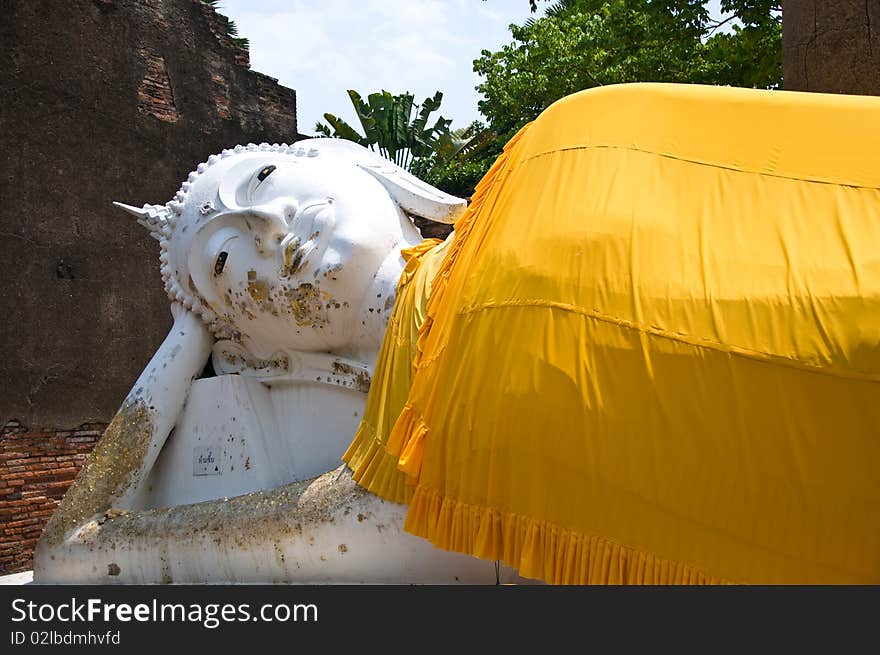 The Reclining buddha at ayuttaya