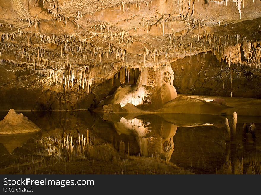 Grottes de Lacave