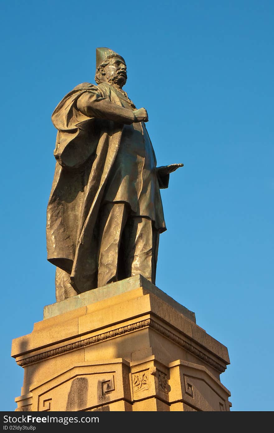 Sir Pherozeshah Mehta Statue