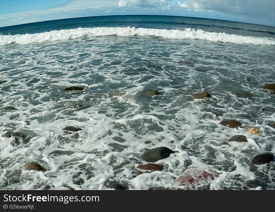 Sea with waves and slashes