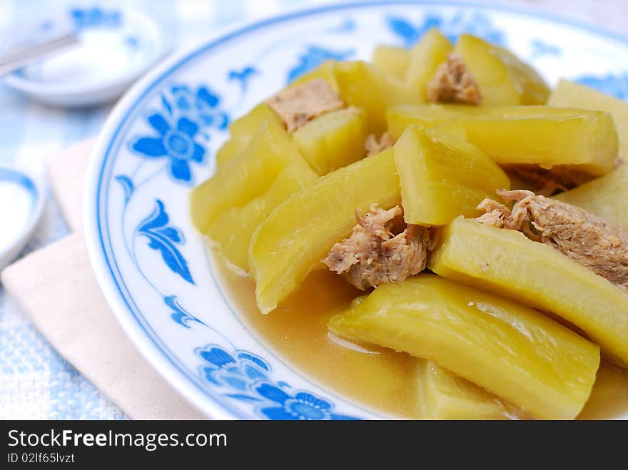 Chinese bitter gourd and meat cuisine