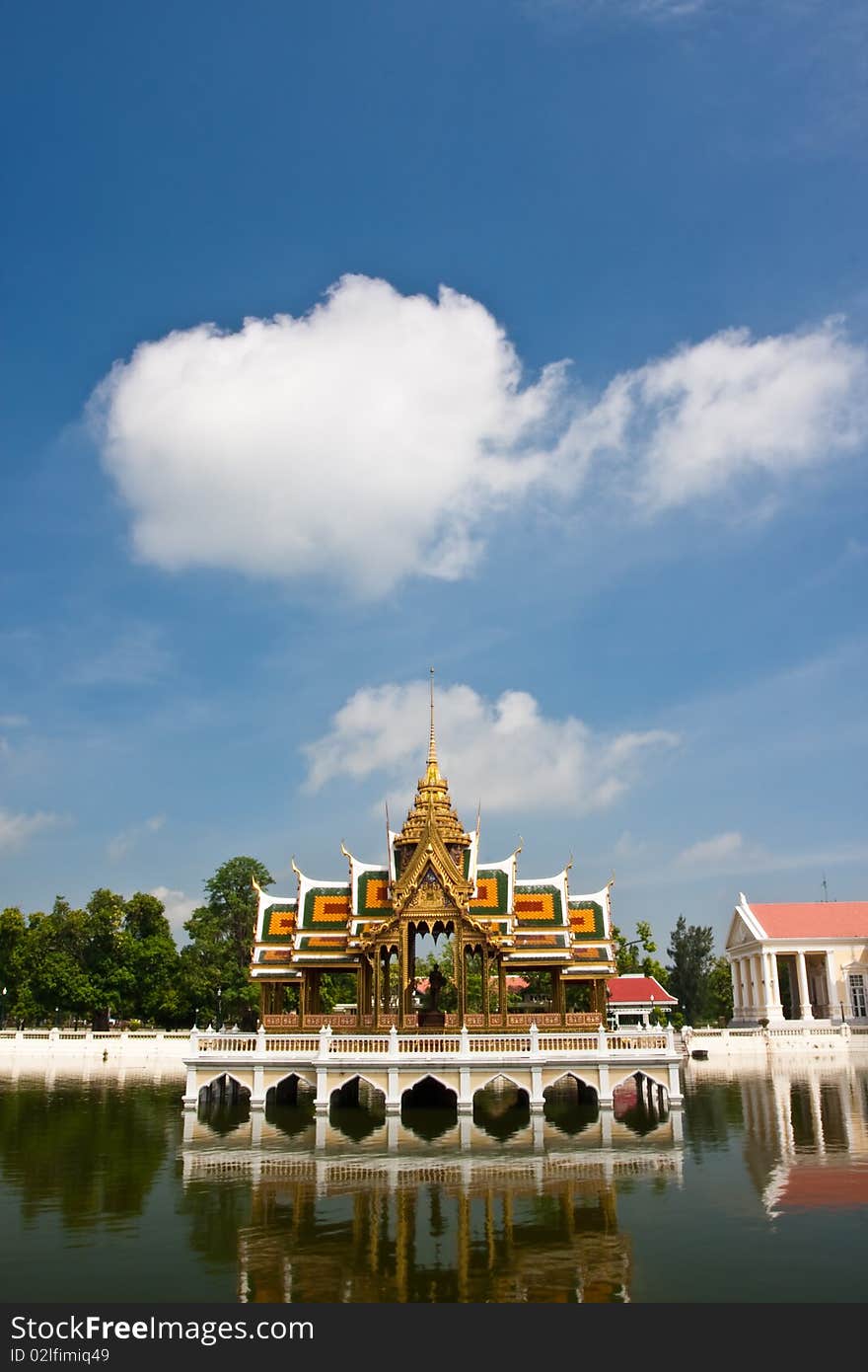 Aisawan-dhipaya-asana Pavilion, Bang Pa-in Palace