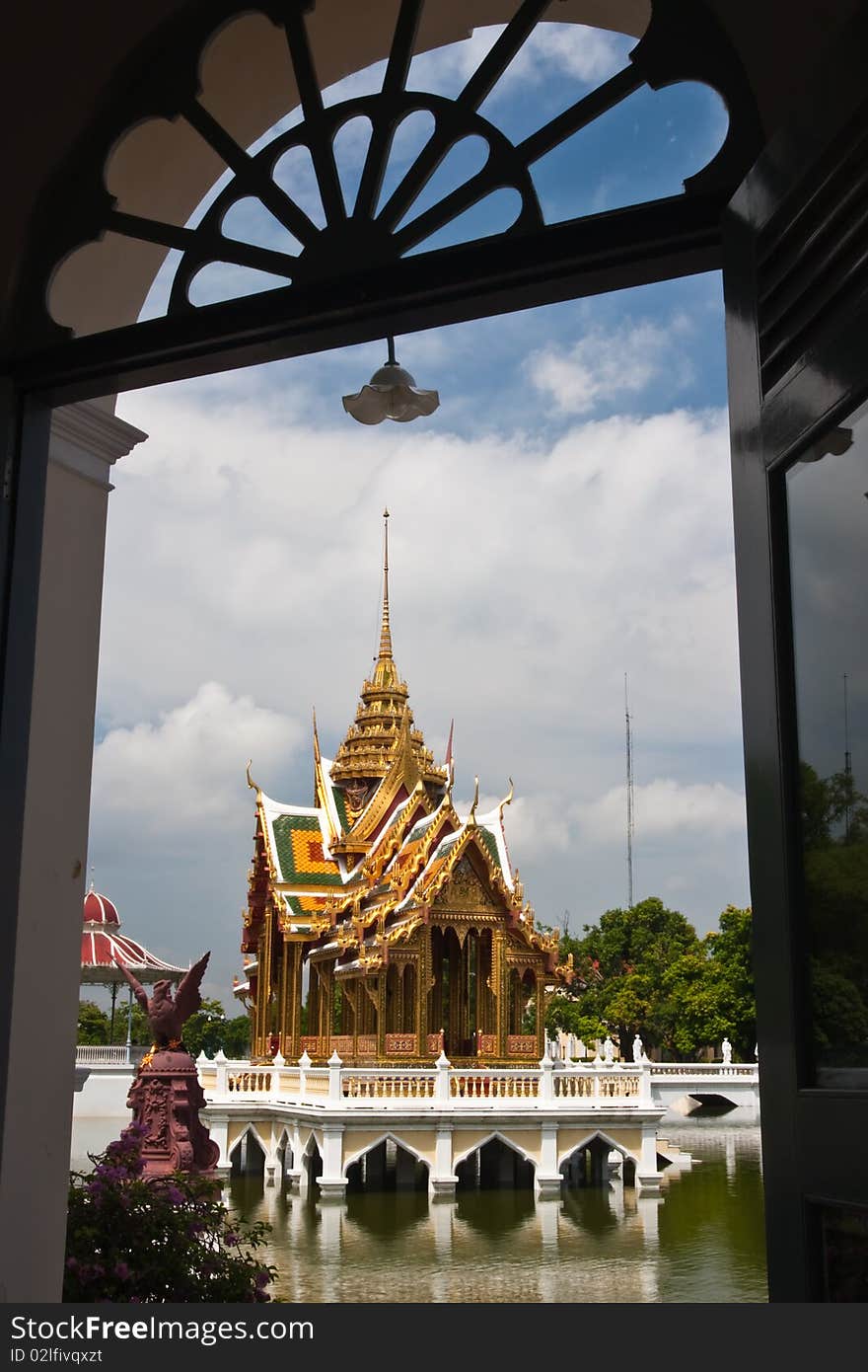 Aisawan-dhipaya-asana Pavilion, Bang Pa-in Palace