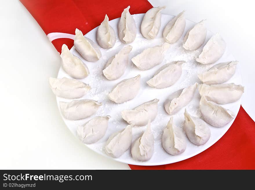 Dumpling is a traditional Chinese food.most families make dumplings On the lunar New Year' s Day