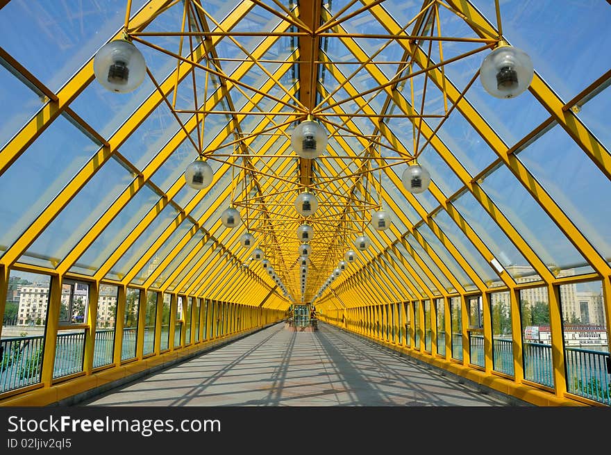 The glass bridge.