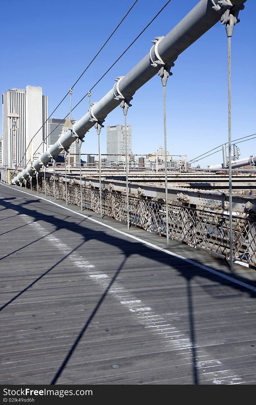 View of the Brooklyn bridge in New York