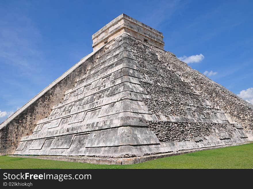 Chichen Itza piramid in Mexico