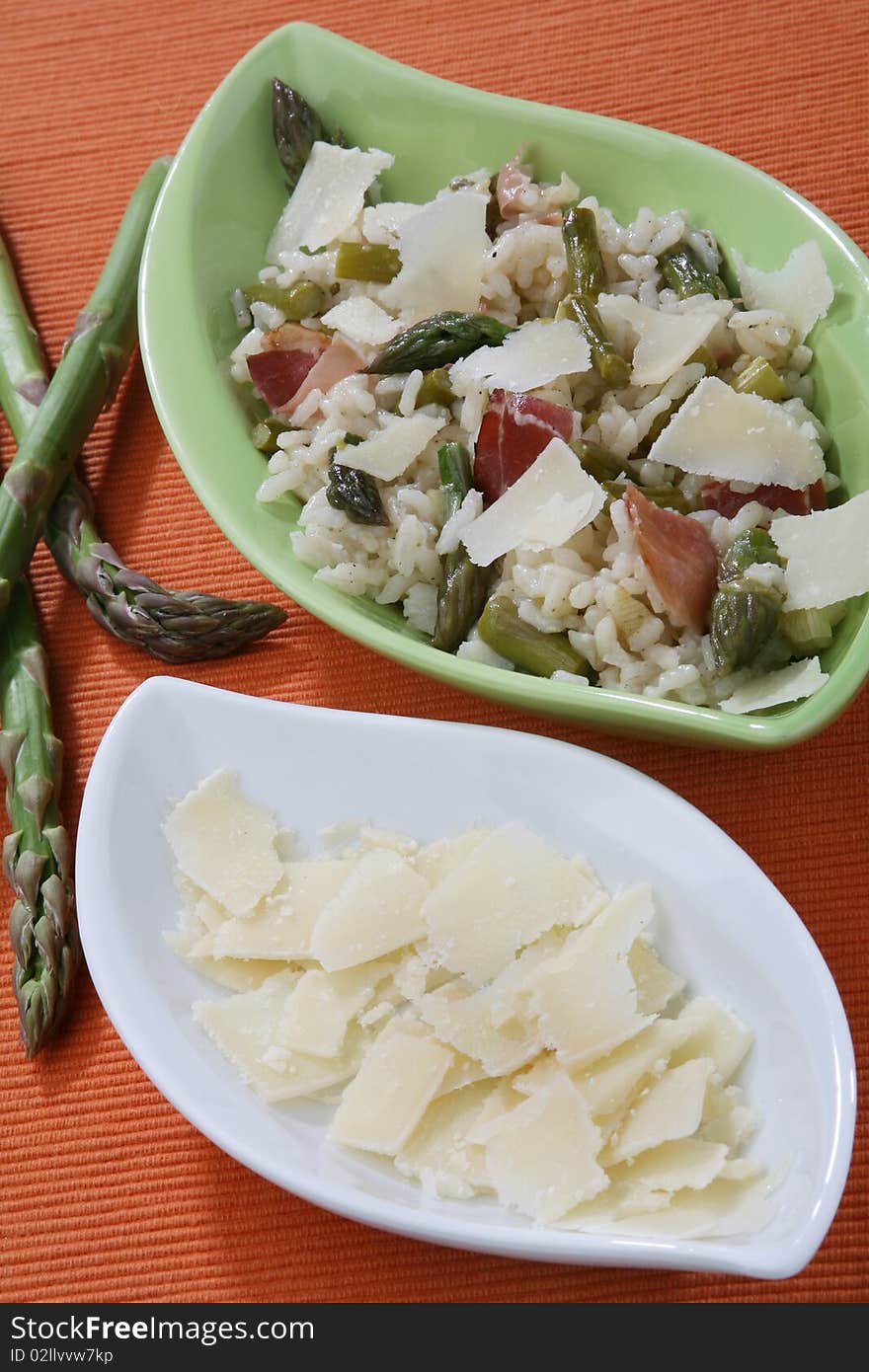 Risotto grana cheese with prosciutto and asparagus