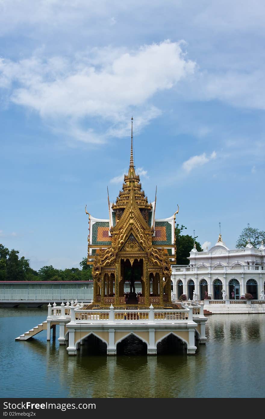 Aisawan-dhipaya-asana Pavilion, Bang Pa-in Palace