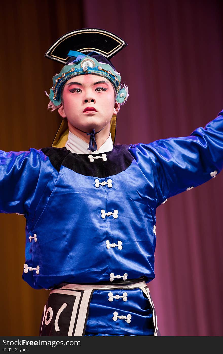 China opera Actress in blue