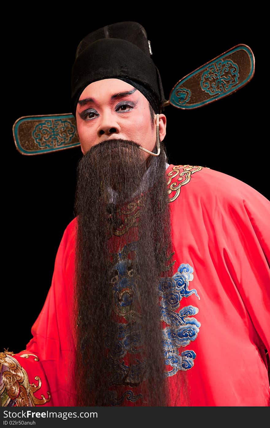 China opera man in red