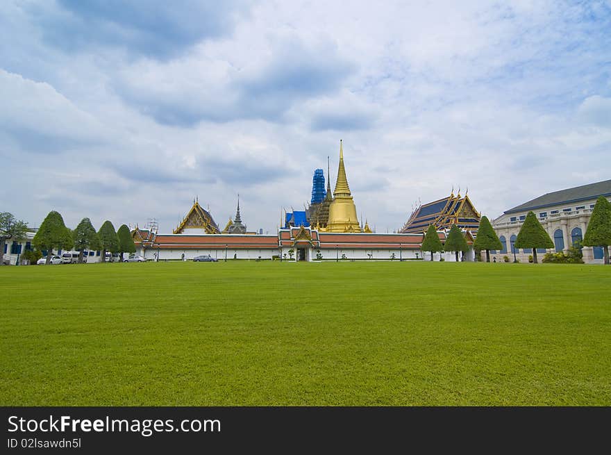 This picture is the Emearald buddha temple,Bangkok Thailand