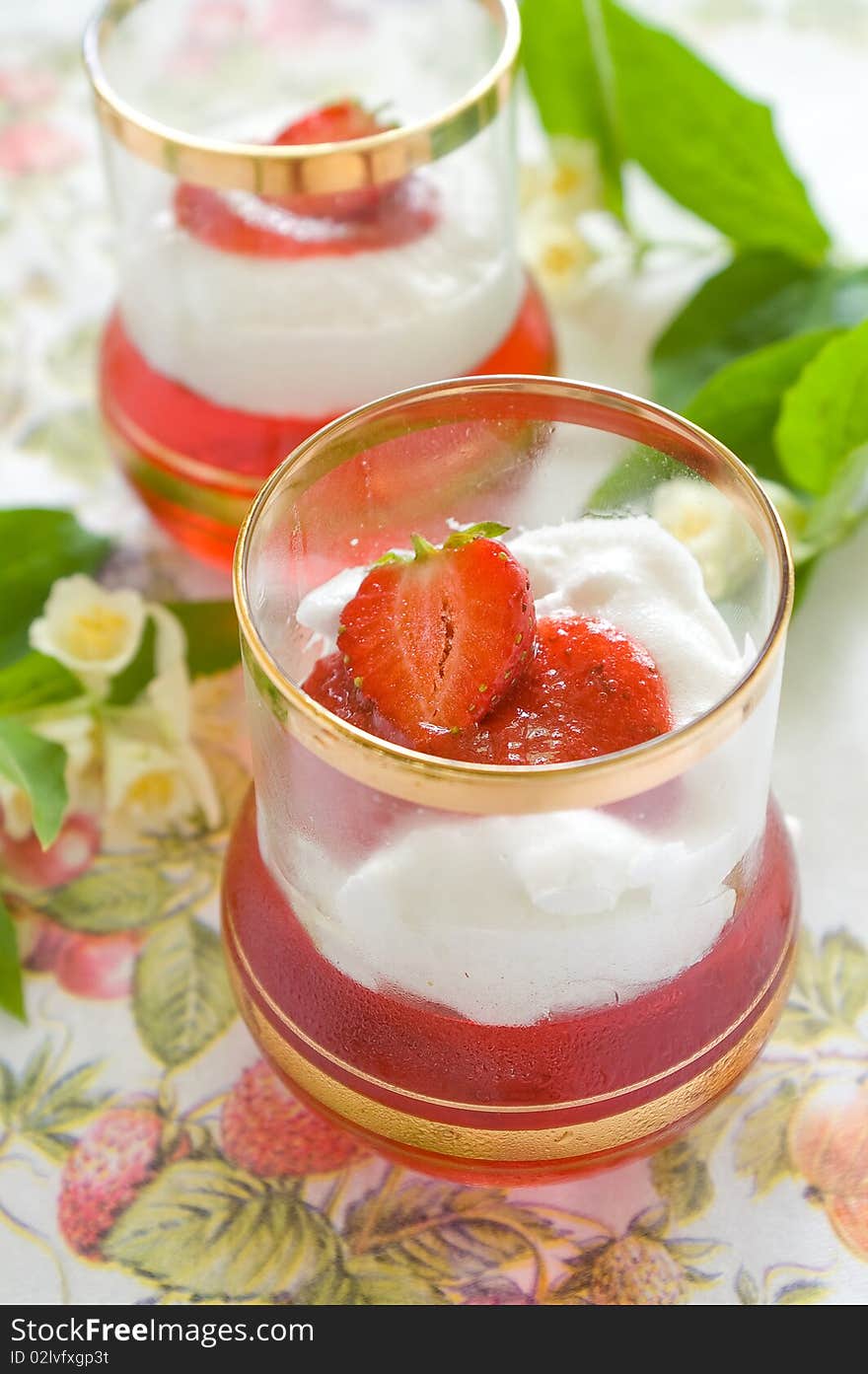 Strawberry dessert