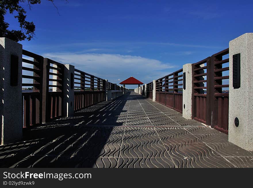 Bridge to the sea