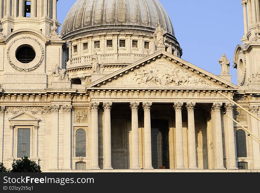 Columns of Saint Paul s Cathedral