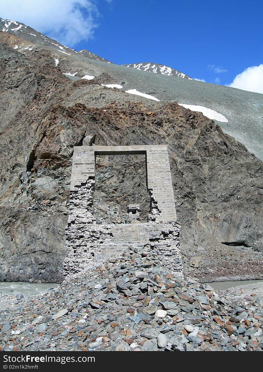 Road Views In The Himalayan Mountains, India