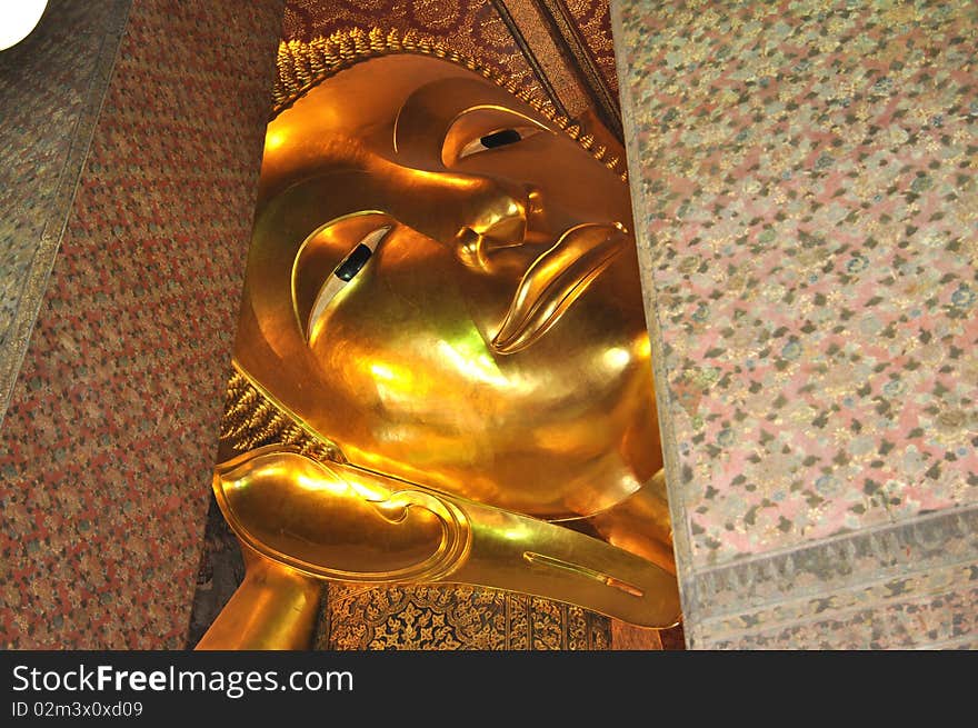 Statue of reclining Buddha symbol of Buddhism. . Statue of reclining Buddha symbol of Buddhism. .