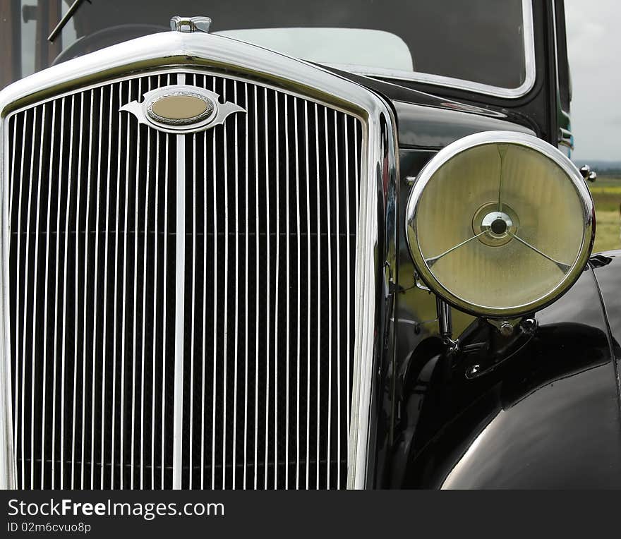 Close uo of a grill of a vintage car