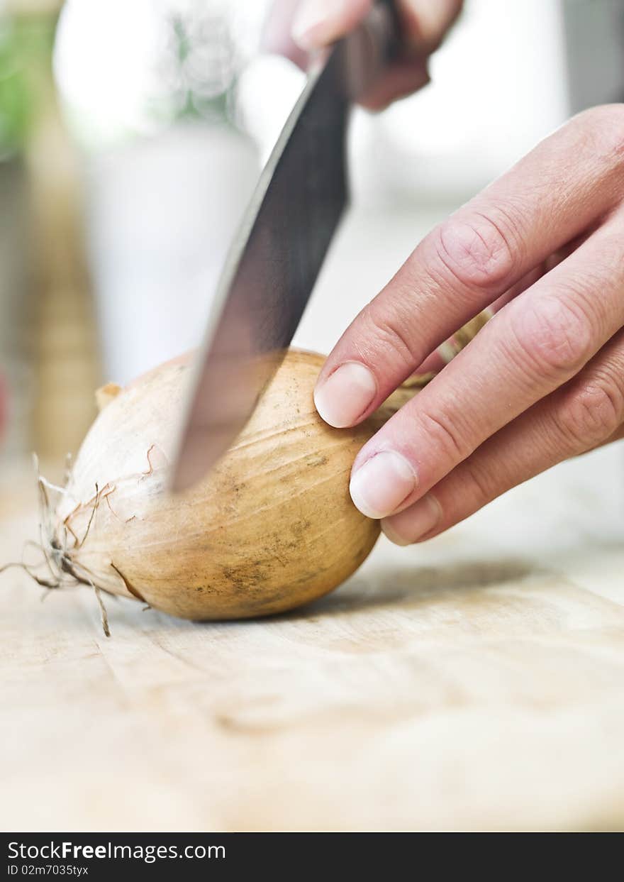 Cutting Onion