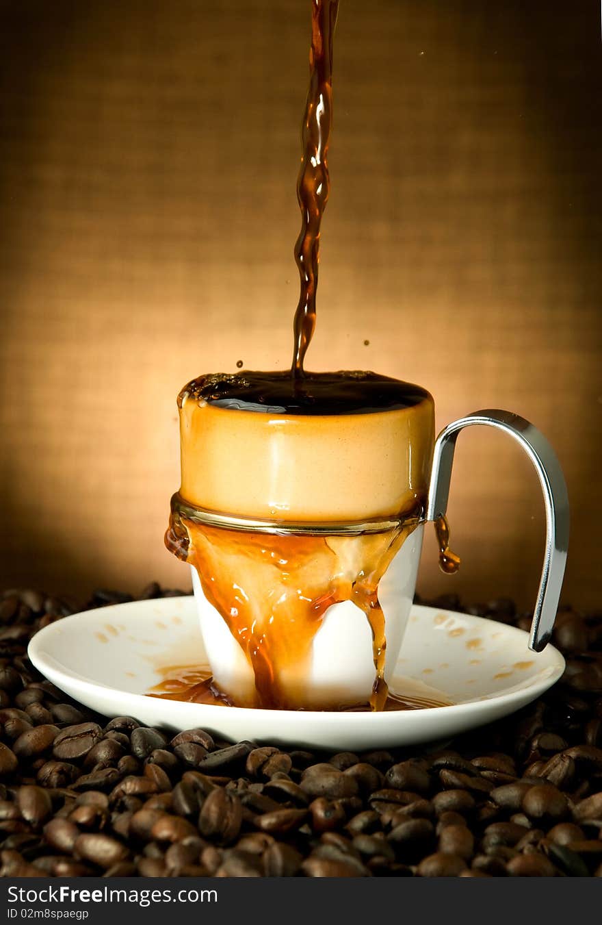 Isolated coffee cup with Pouring coffee