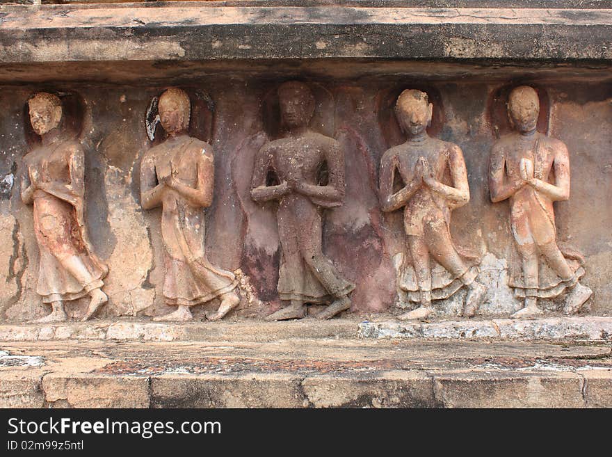 The Modesty Of A Monk   , Sukothai