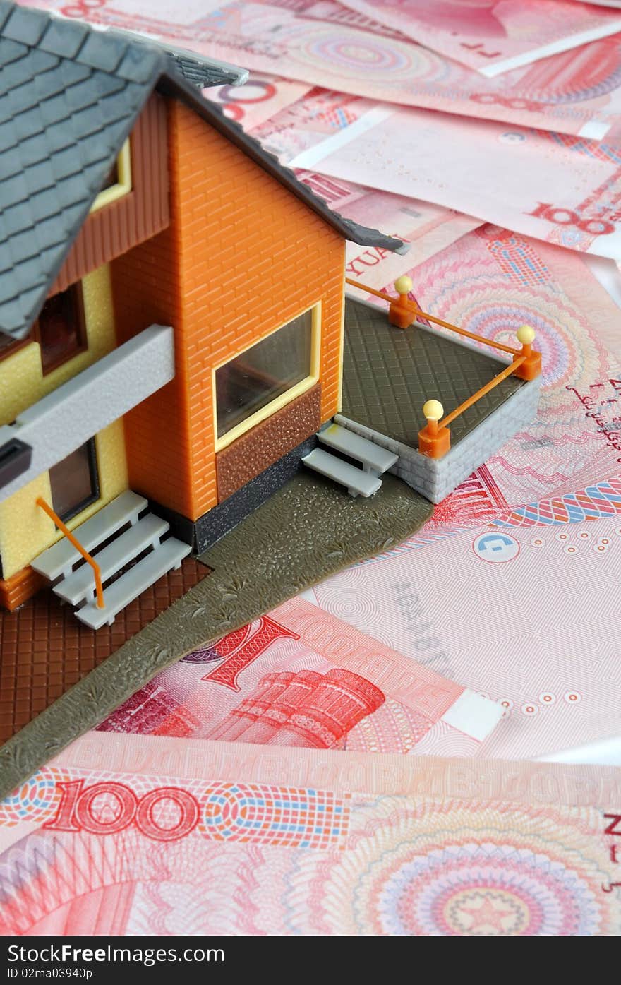 Money And House Model