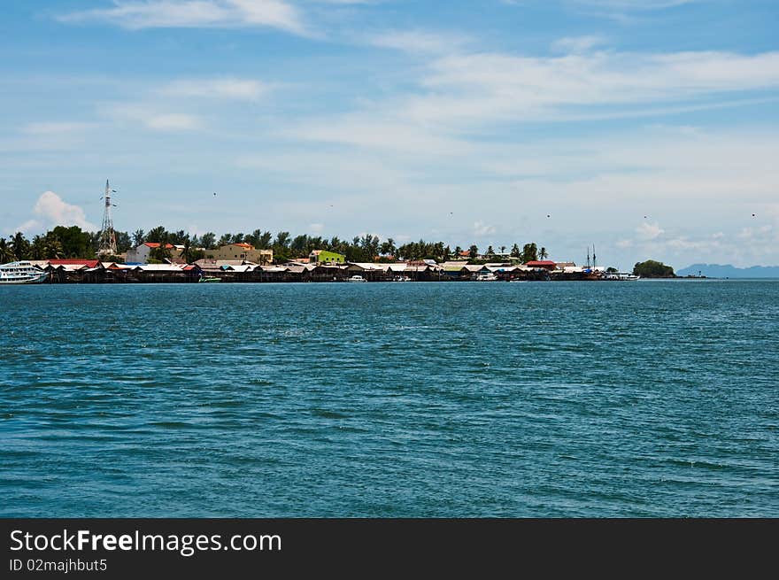 Yoa-noy Island it locate is noth of phang-nga provice of Thailand, Most popular is mussalim. Yoa-noy Island it locate is noth of phang-nga provice of Thailand, Most popular is mussalim.