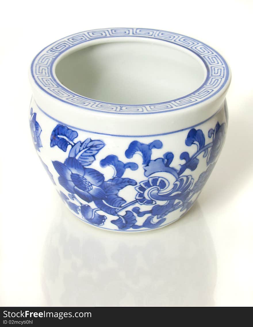 A Chinese ceramic vase