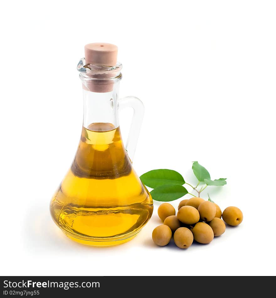 Green olives and oil