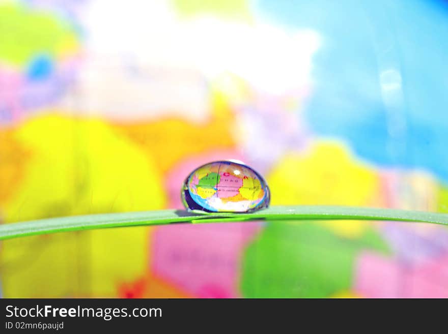 The water drop on the leaf in the morning.