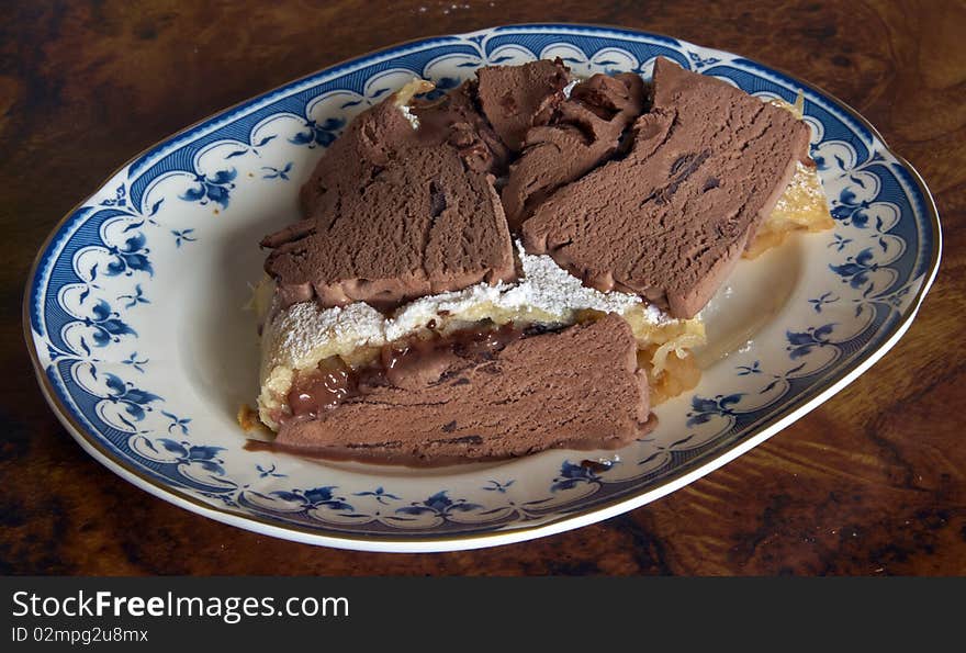 Apple cake and ice cream