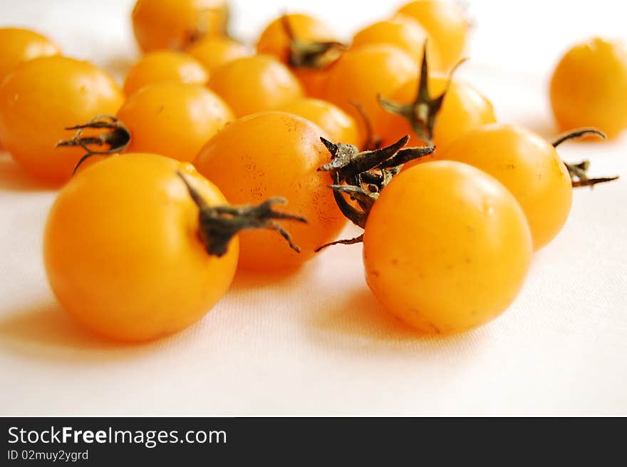 Yellow cherry tomatoes 2