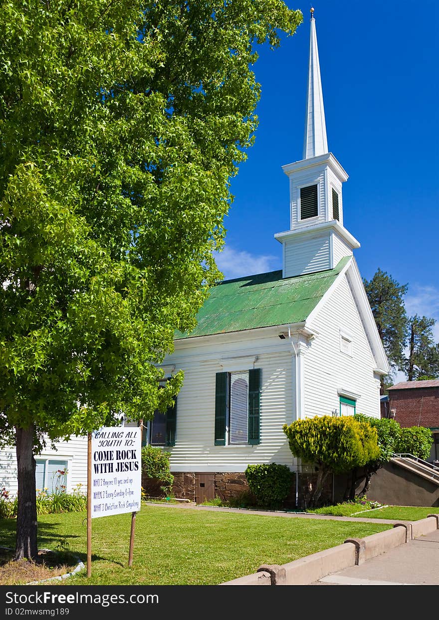 Methodist Church with a Come Rock with Jesus sign in Sutter Creek, California. Methodist Church with a Come Rock with Jesus sign in Sutter Creek, California.