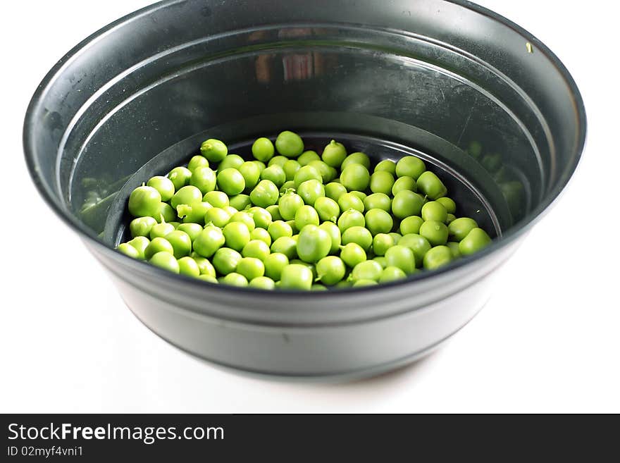 Bowl of peas up close