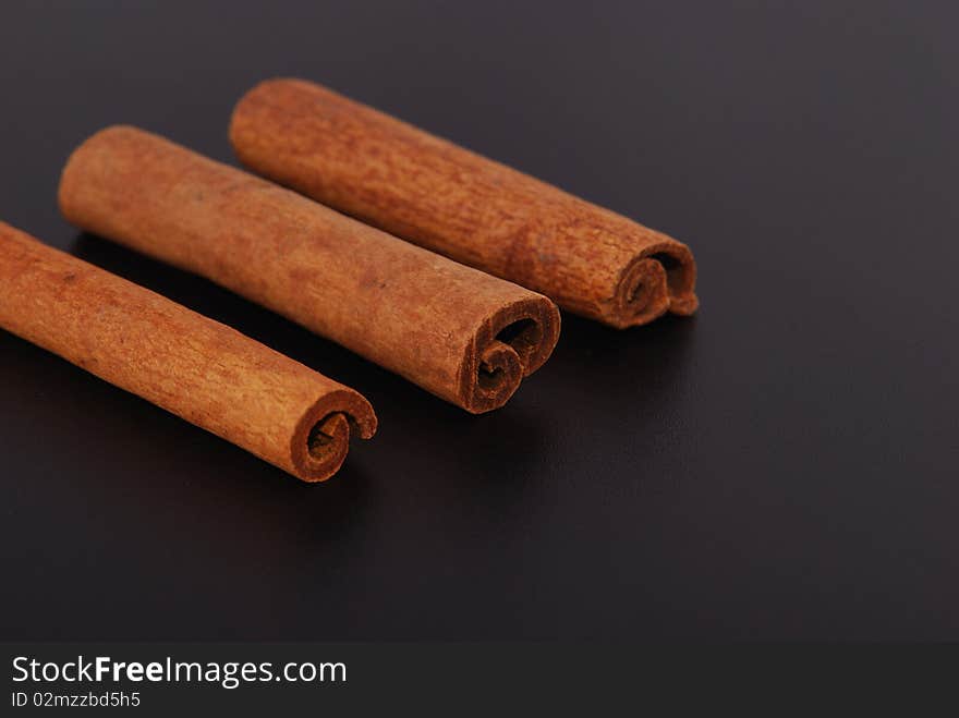 Cinnamon sticks