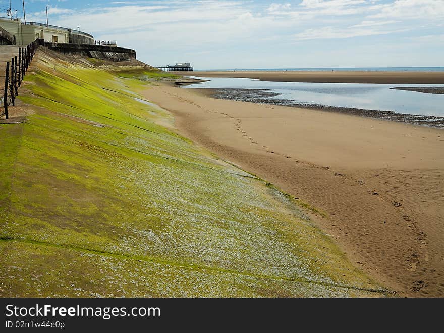 Waiting for the tide to return. Waiting for the tide to return