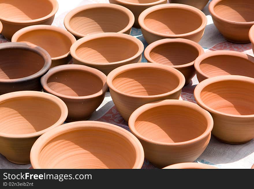 Clay crockery