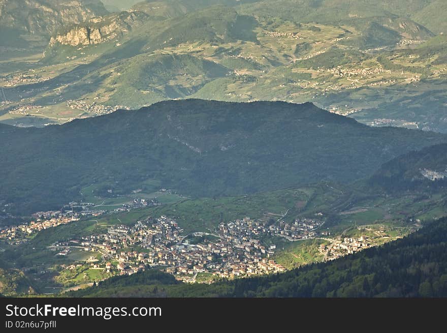 Italian mountains for vacations, sports, adventure and relaxation. Italian mountains for vacations, sports, adventure and relaxation