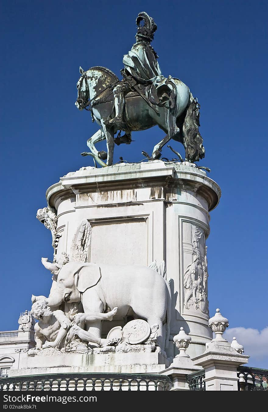 The equestrian statue of King José I, located in the center of the majestic Commerce. The equestrian statue of King José I, located in the center of the majestic Commerce