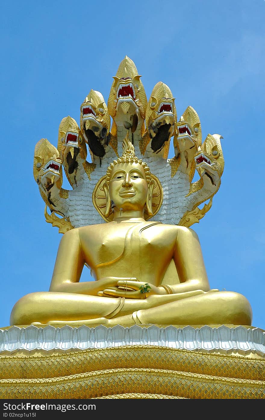 Big Buddha sculpture at Taton Temple