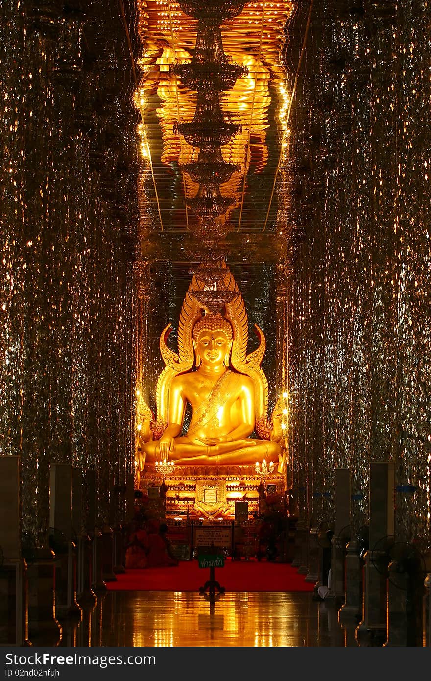 Golden Buddha In The Mirror Chapel