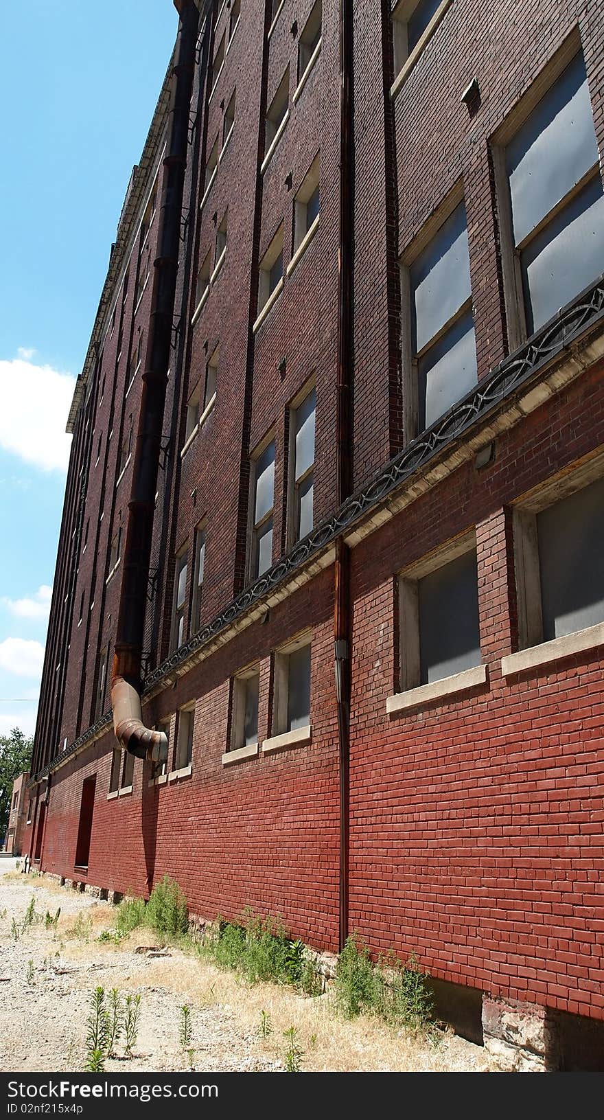 Downtown apartment building in Kansas City's West Bottoms. Downtown apartment building in Kansas City's West Bottoms