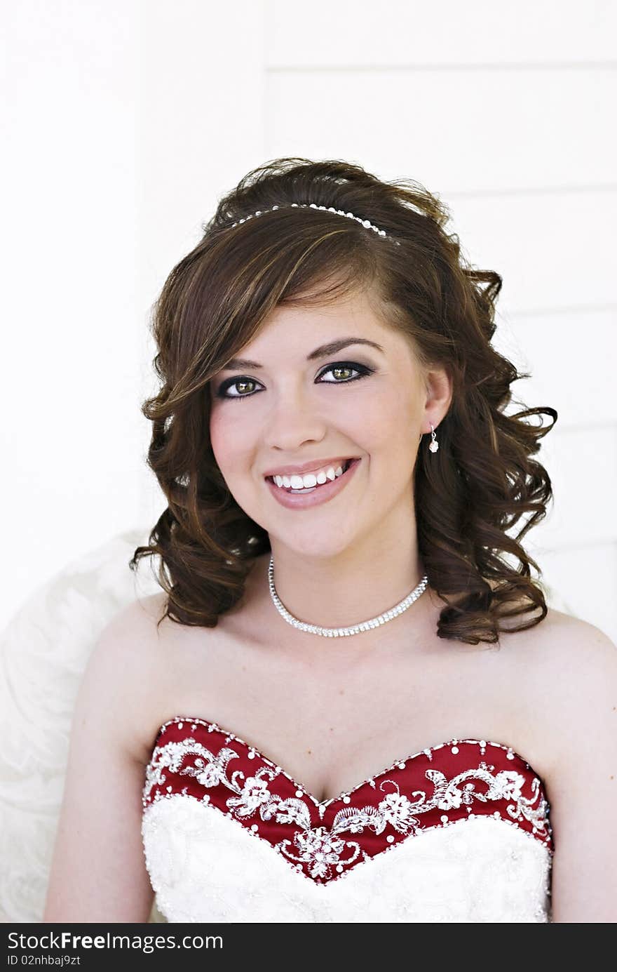 A beautiful smiling bride closeup portrait