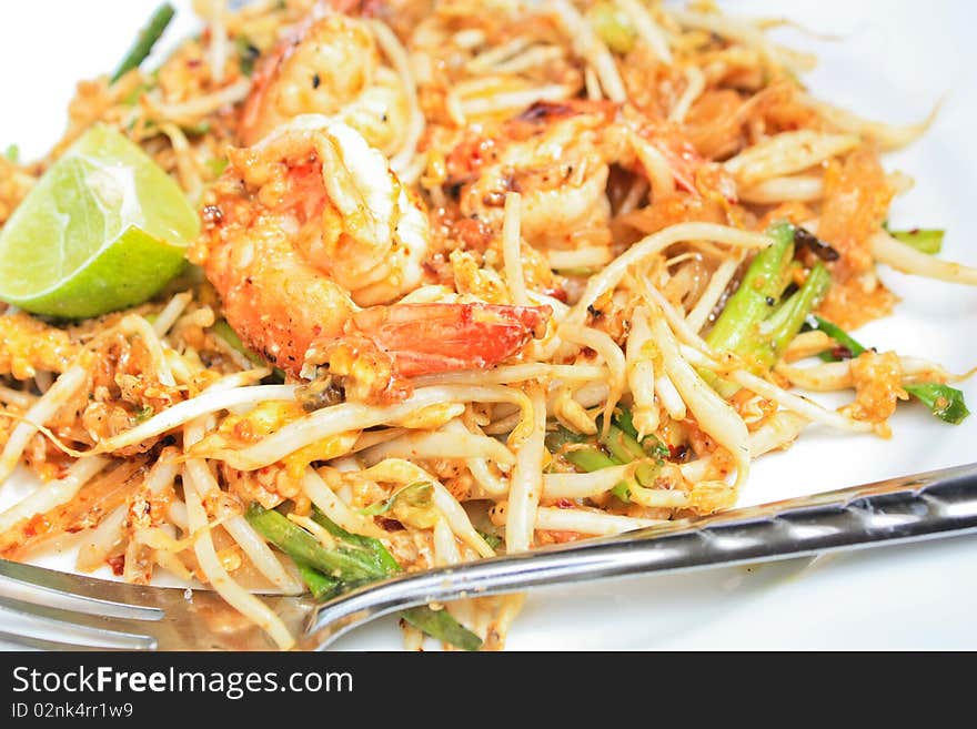 Fried noodle with shrimp