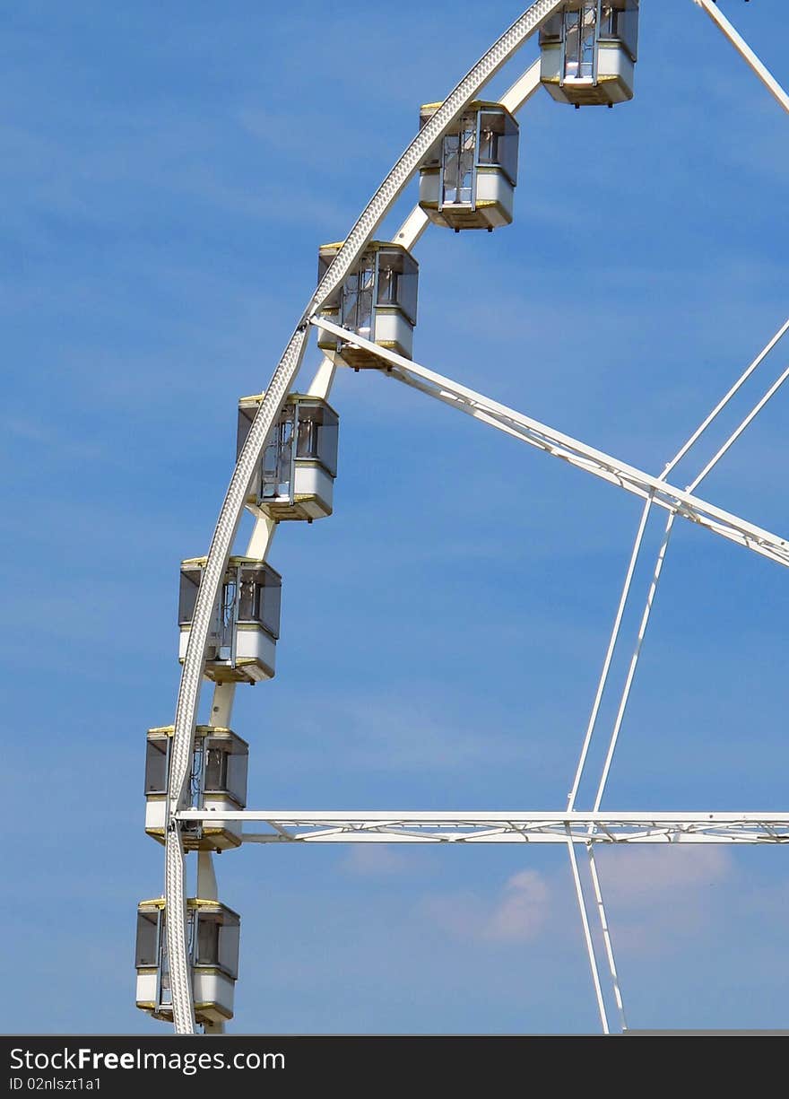 Ferris wheel of Paris in front of blue sky