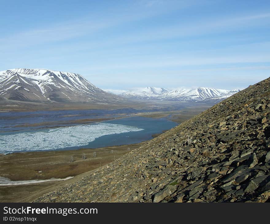 View over Adventvally, Icelake and Operamontain