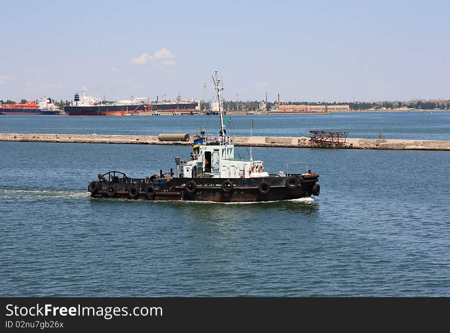 Tugboat at port