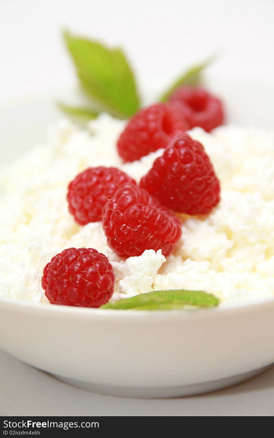 Cottage cheese and raspberry