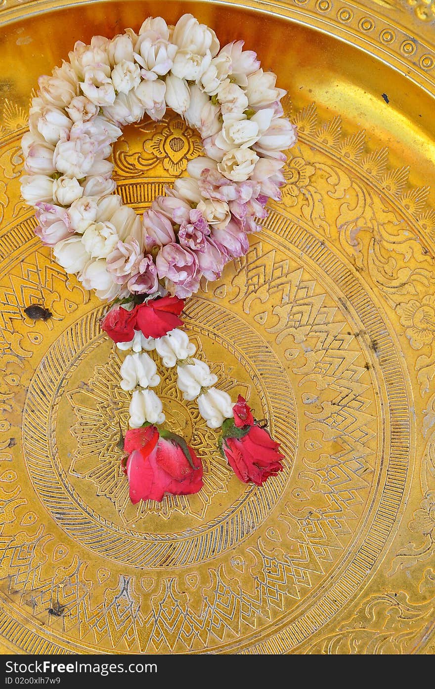 Garland on the Gold Pedestal