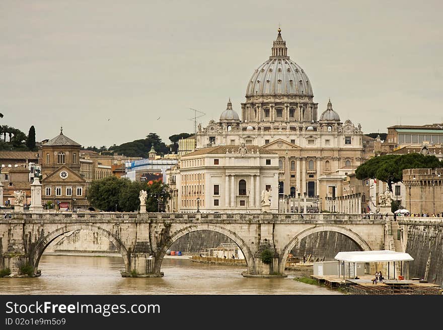 Basilica Sant Pietro and Ponte Vittorio Emanuele 2 ,Vatican, Rome, Italy. Basilica Sant Pietro and Ponte Vittorio Emanuele 2 ,Vatican, Rome, Italy.